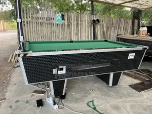 Fomaika Pool Table