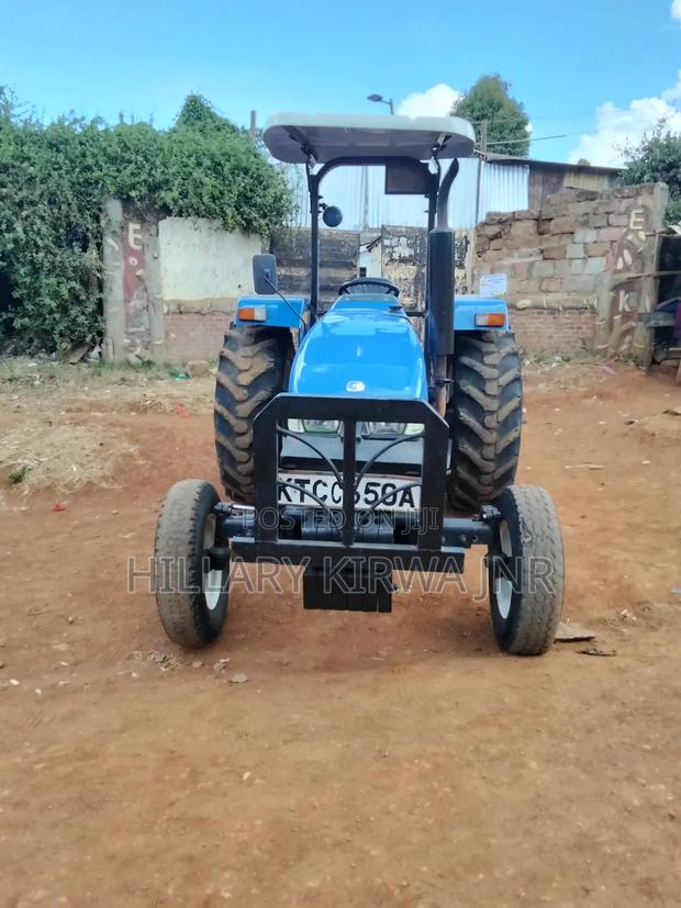 New Holland TT55 2WD Tractor - thumbnail 4