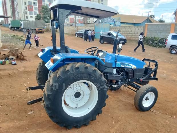 New Holland TT55 2WD Tractor - thumbnail 6