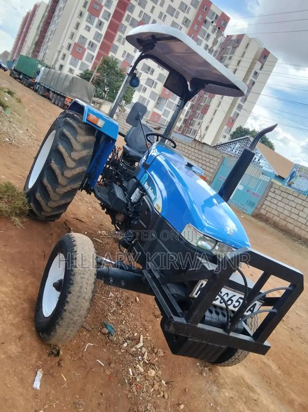 New Holland TT55 2WD Tractor - thumbnail 7