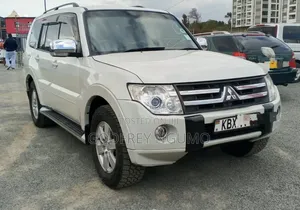Mitsubishi Pajero 2007 White