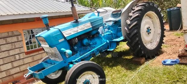 Ford 4000 Tractor - thumbnail 2
