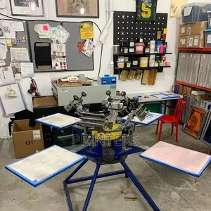 4 Color 4 Station Commercial Bulk T-Shirts Screen Printing Machine