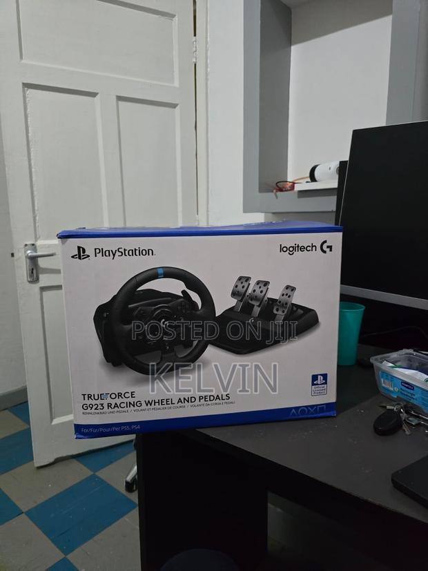 Logitech G923 Ps4, Ps5, PC - main view