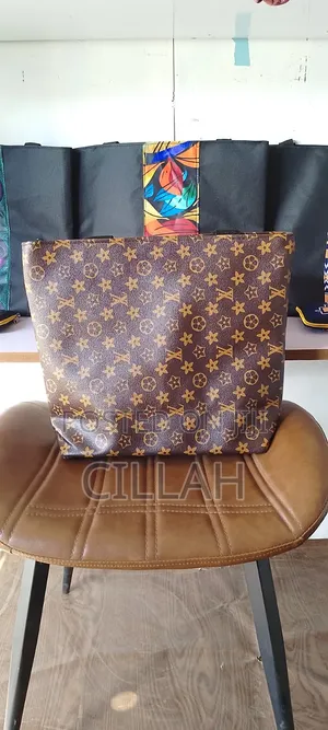 Tote Bags and Shopping Bags