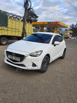 Mazda Demio 2017 White