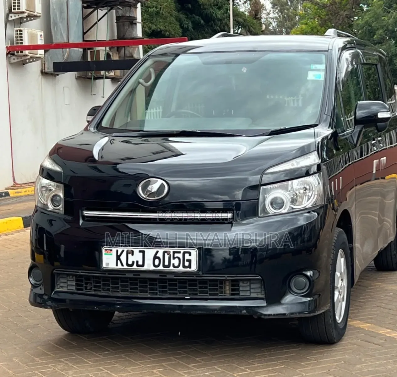 Toyota Voxy 2009 Black