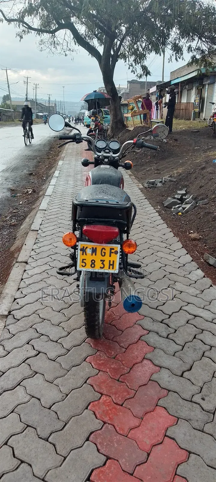 Bajaj Boxer 100 2025 Red