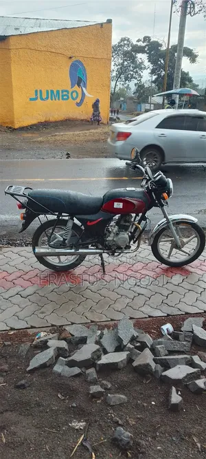 Bajaj Boxer 100 2025 Red