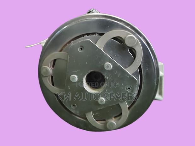 Nissan Wingroad AC Compressor. - thumbnail 3