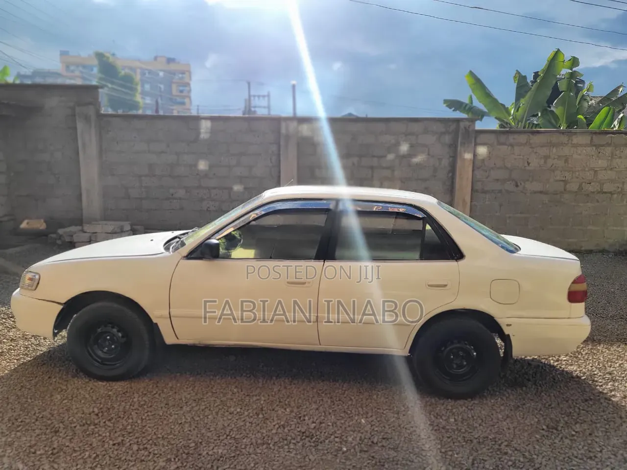 Toyota Corolla Automatic 1999 White