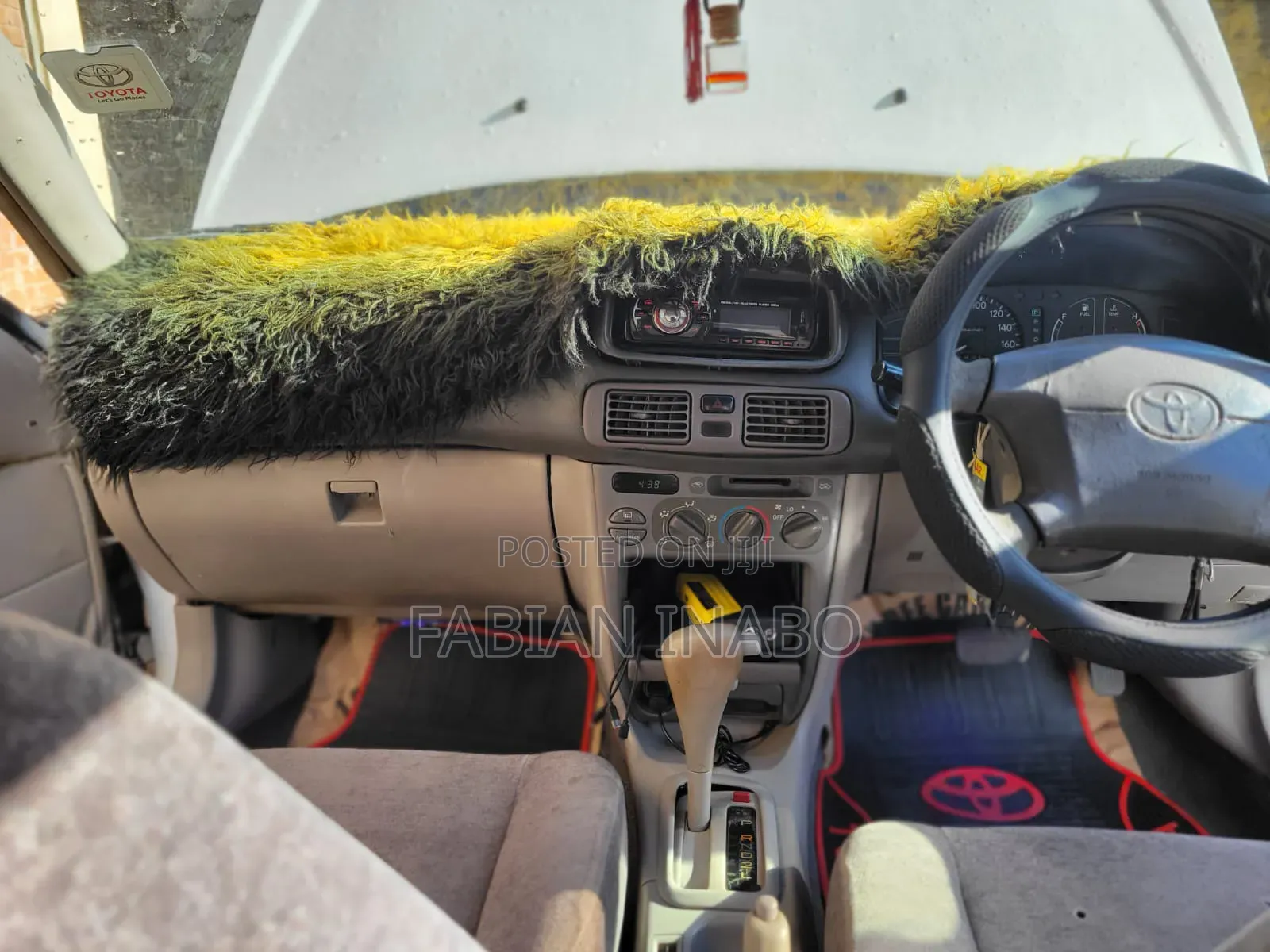 Toyota Corolla Automatic 1999 White