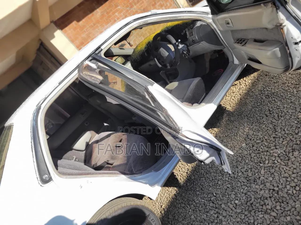 Toyota Corolla Automatic 1999 White