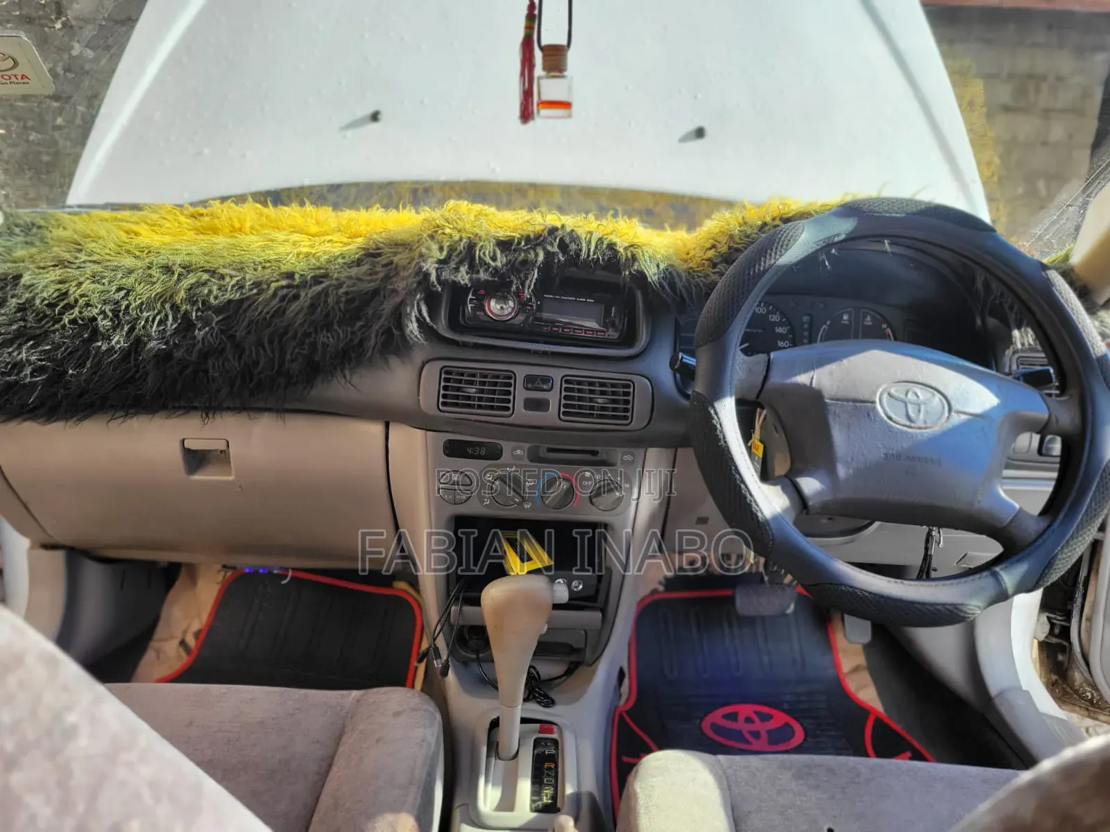 Toyota Corolla Automatic 1999 White