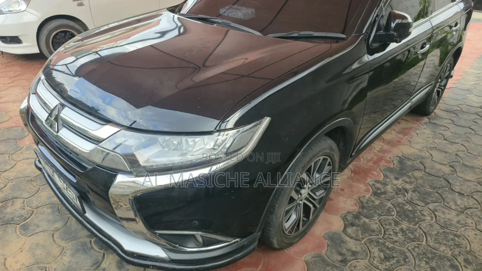 Mitsubishi Outlander 2015 Black