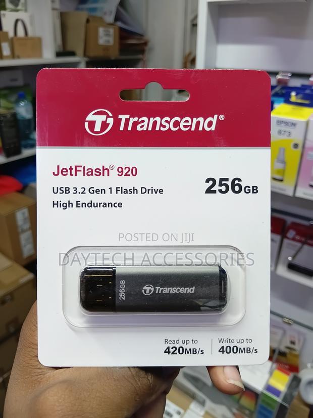 Transcend JetFlash 920 256GB USB 3.2 Gen 1 Flash Drive. - main view