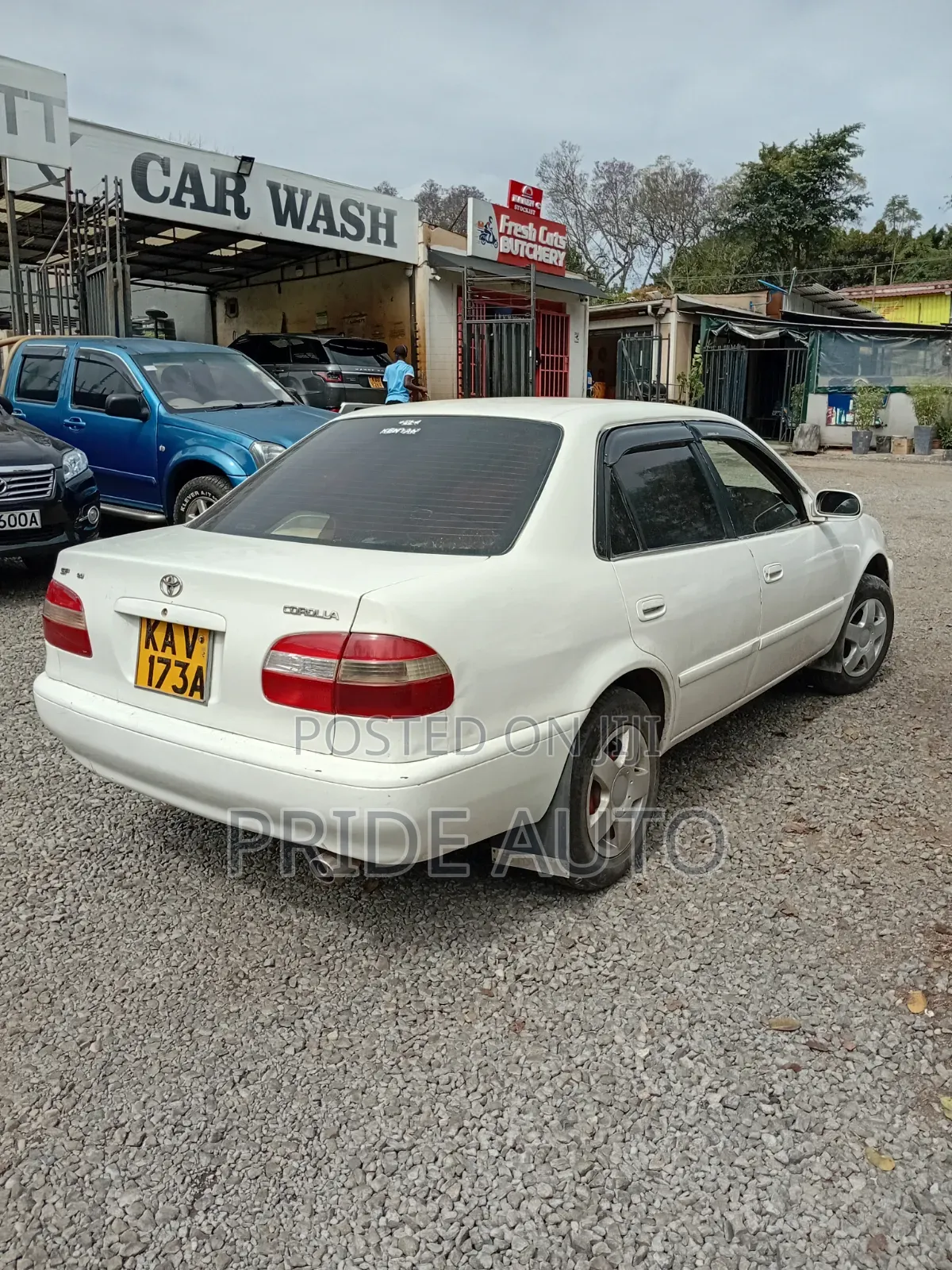Toyota Corolla 2000 White