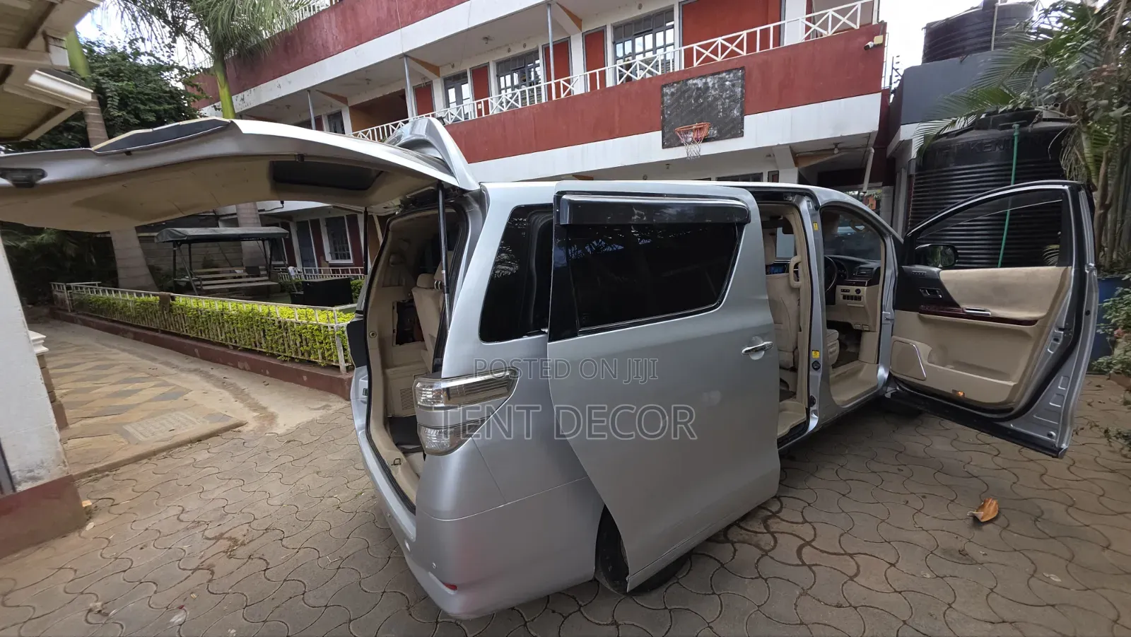 Toyota Vellfire 2011 Silver