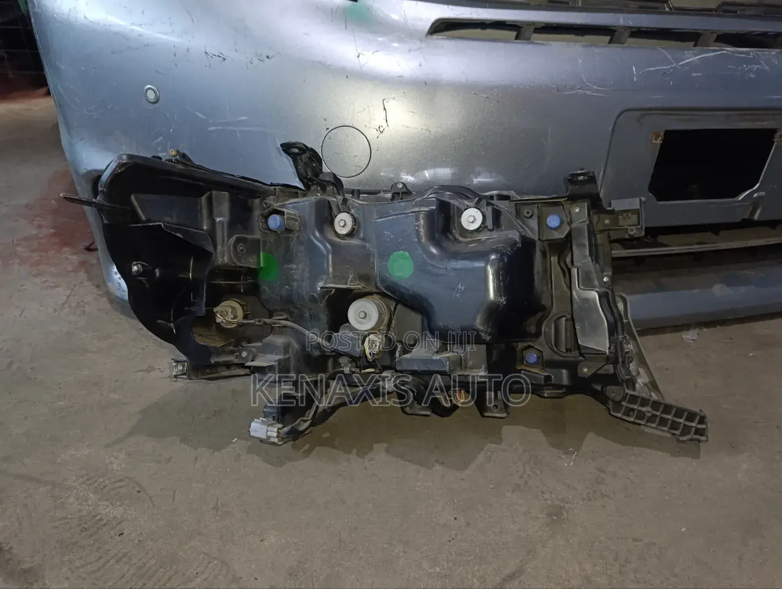 Land Cruiser Prado Headlight
