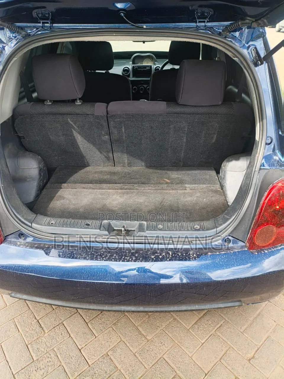 Toyota IST 2005 Blue