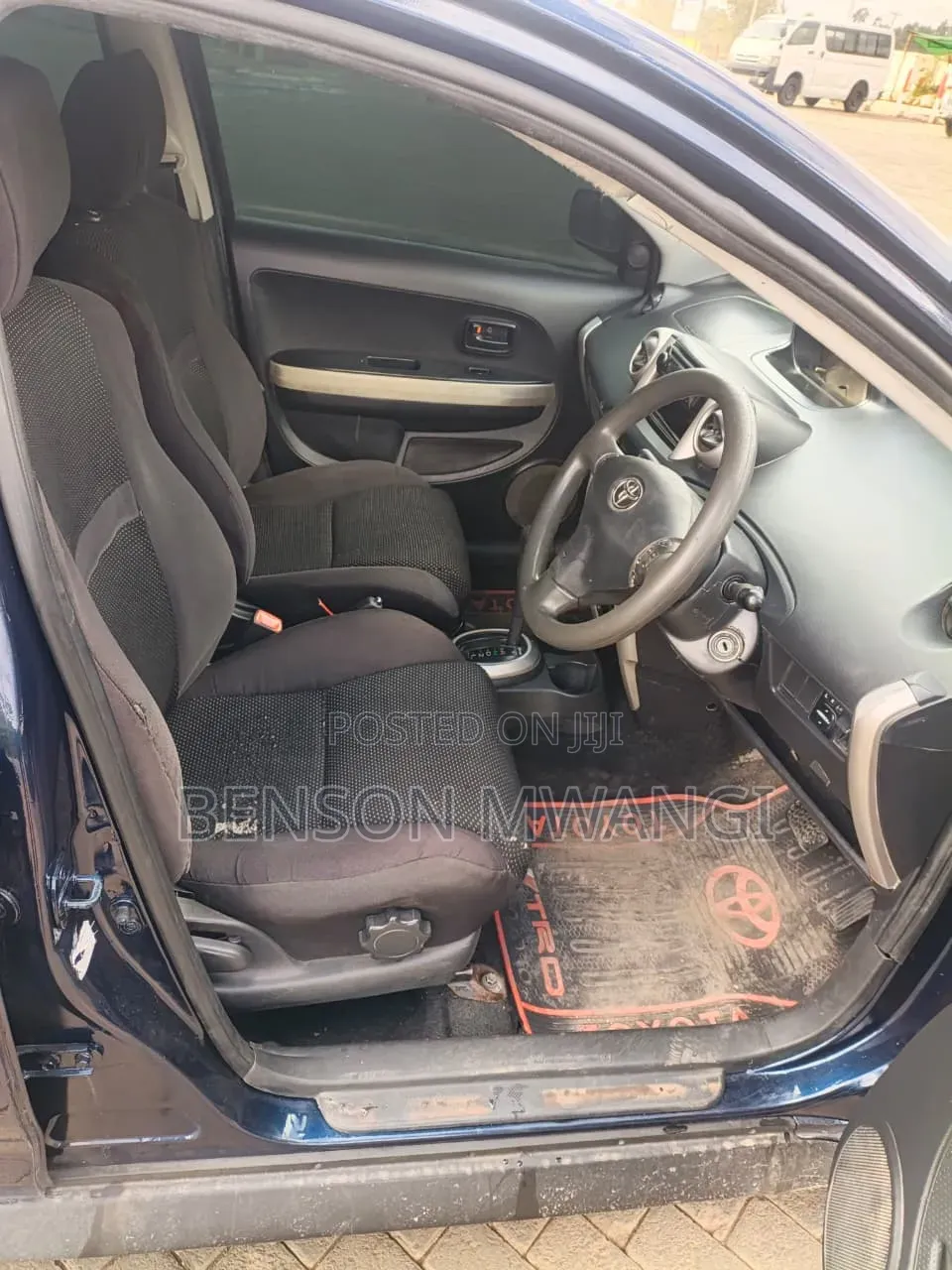Toyota IST 2005 Blue