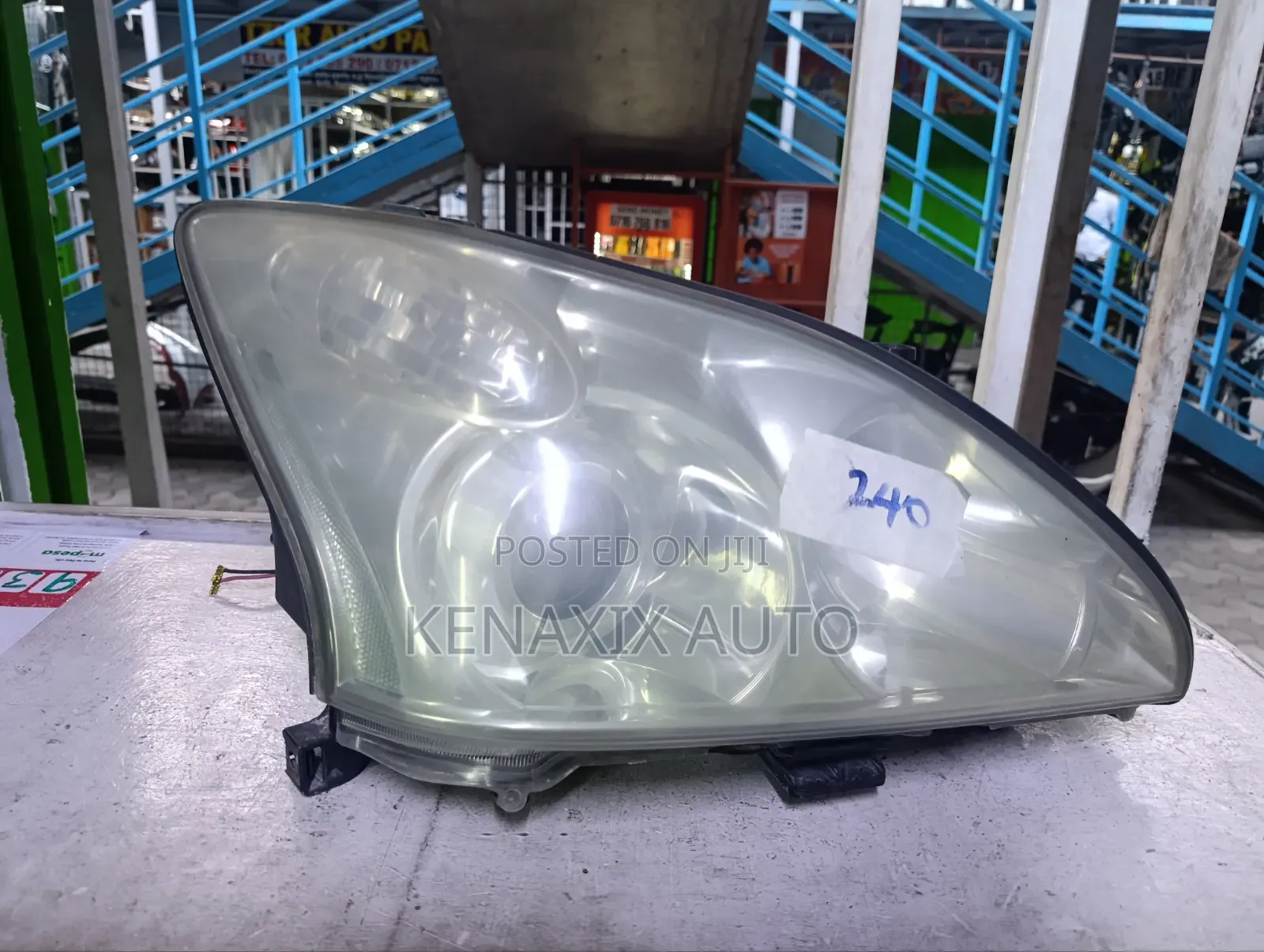 Harrier 240 Xenon Headlight