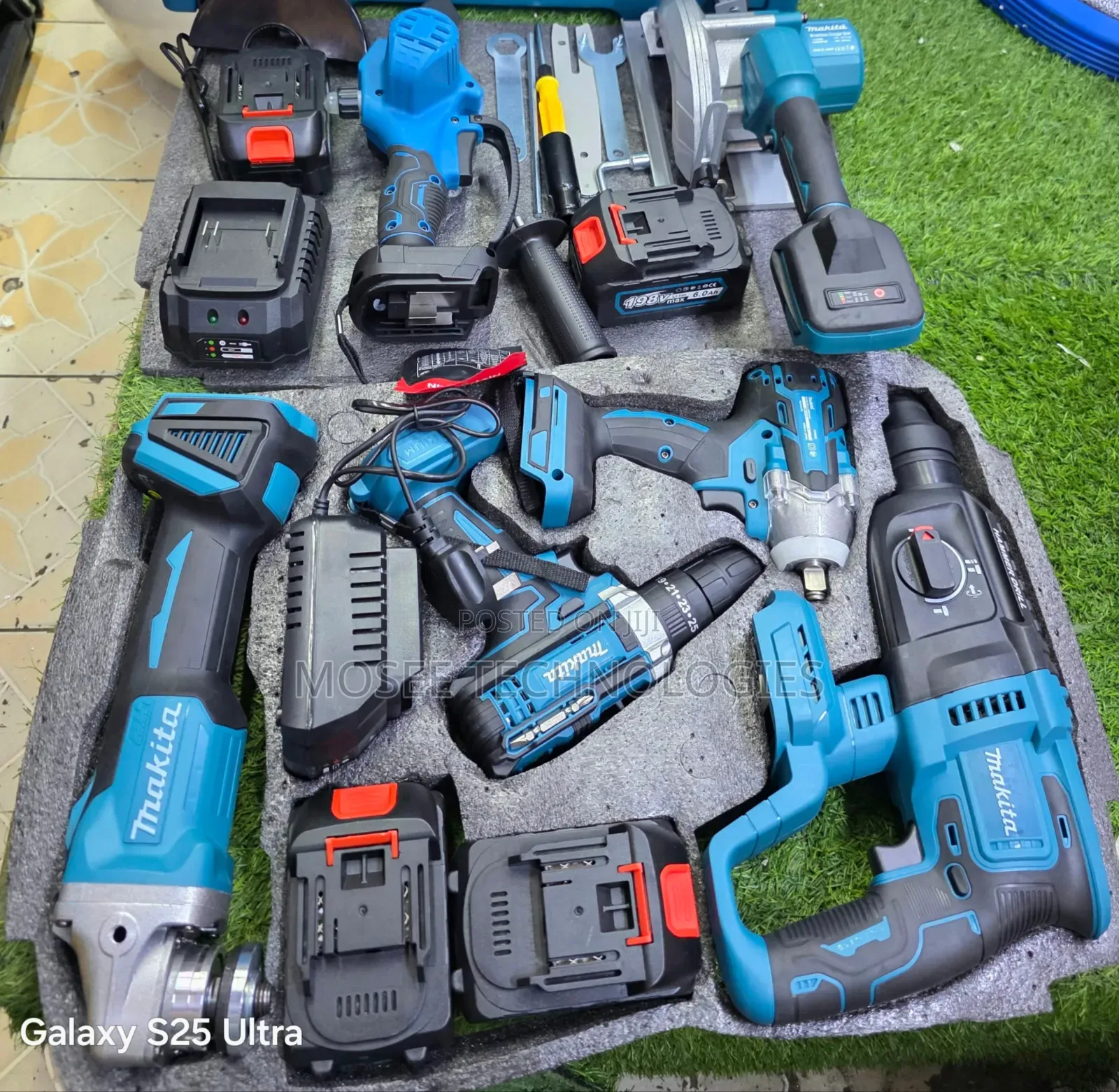 Makita Heavy-Duty Cordless Tool Kit