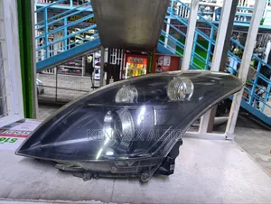 Swift Xenon Headlight (Black Shade)