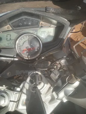 Hero Karizma ZMR 2015 Black