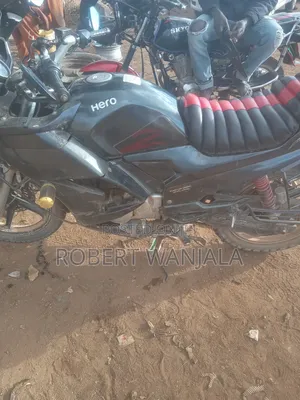 Hero Karizma ZMR 2015 Black