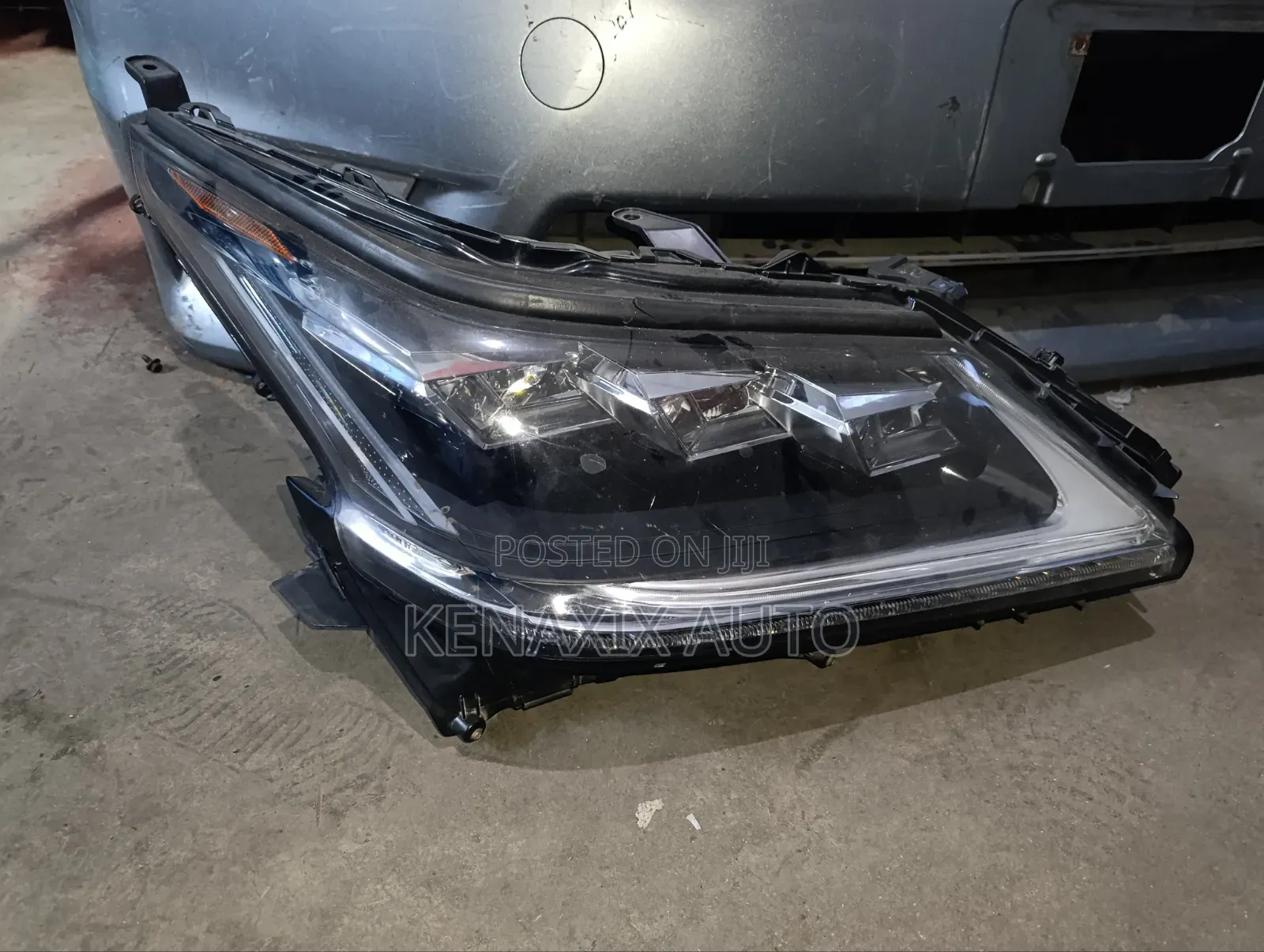 Lexus Lx570 Headlight
