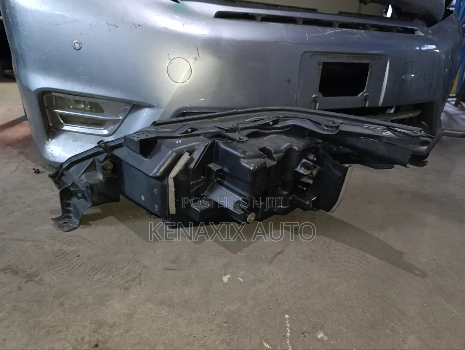 Lexus Lx570 Headlight