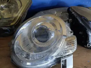 Sienta 2009-2015 Xenon Headlight