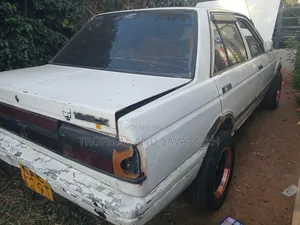 Nissan Sunny 1995 White