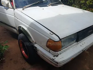 Nissan Sunny 1995 White