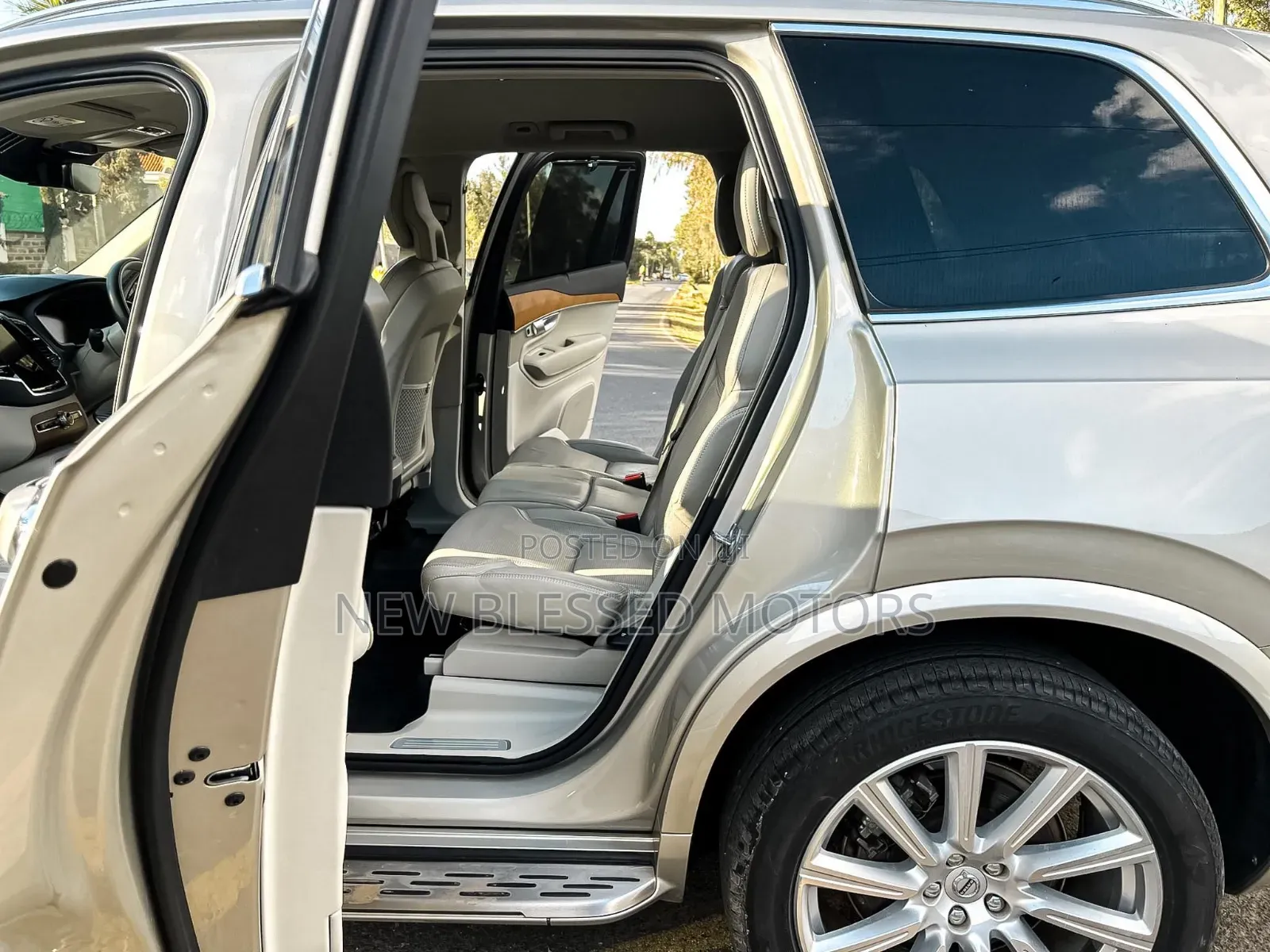 Volvo XC90 2017 Silver