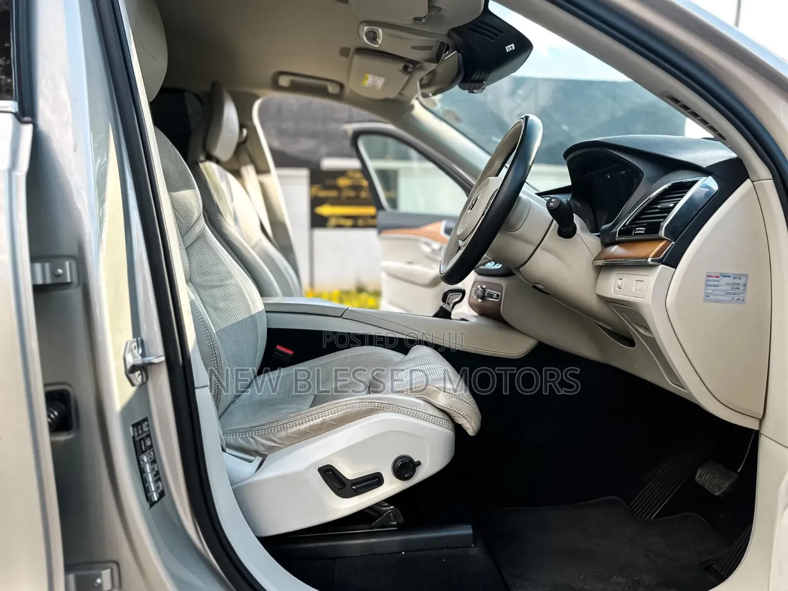 Volvo XC90 2017 Silver