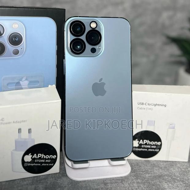 Apple iPhone 13 Pro 512 GB Blue - main view