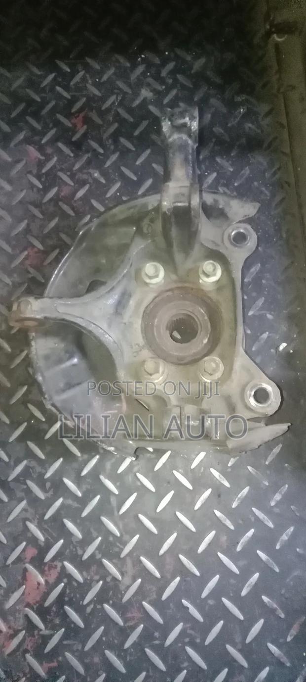 Mazda Axela Front Wheel Hub - thumbnail 2