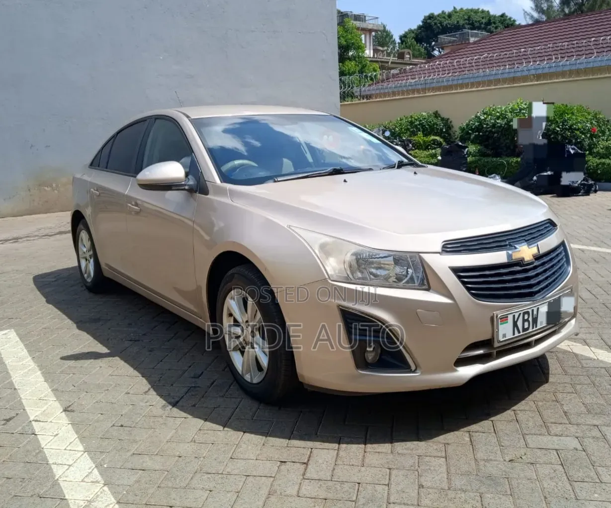 Chevrolet Cruze 2012 Beige