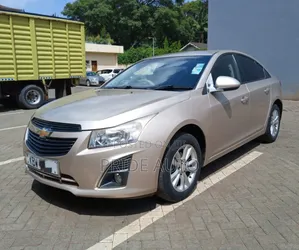 Chevrolet Cruze 2012 Beige