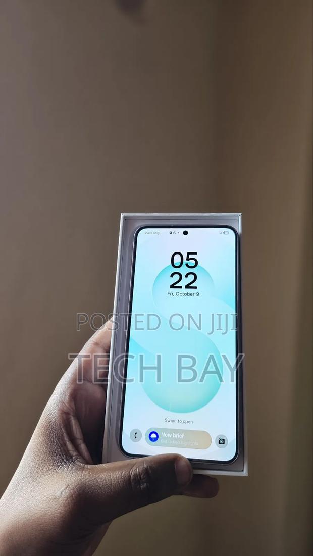 Samsung Galaxy S25 128 GB Graphite - thumbnail 2