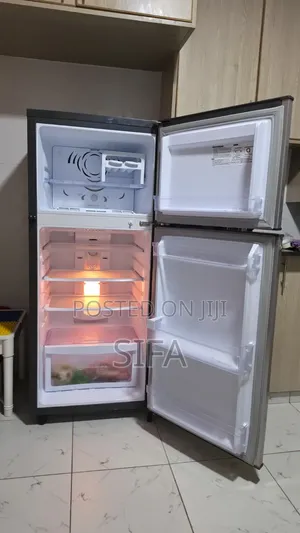 Von Fridge 225litres