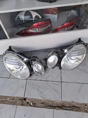W211 Non Xenon Healights