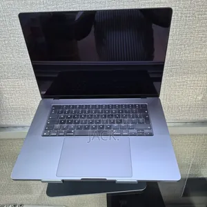 Laptop Apple MacBook Pro 2024 M3 Max 32GB Apple M3 Max SSD 1T