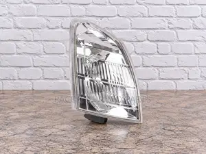 Corner Lamp / Light Nissan Xtrail QR20 Clear Lens