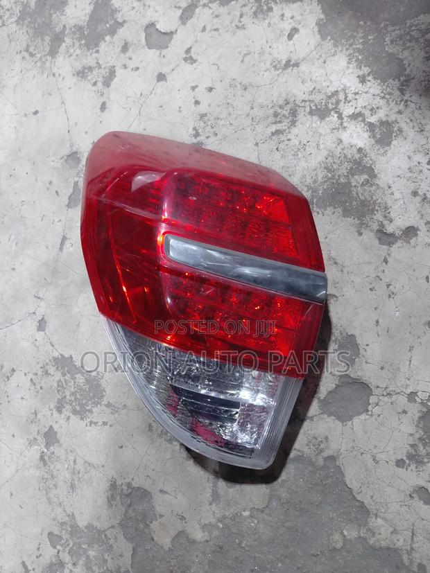 Toyota Vanguard - main view