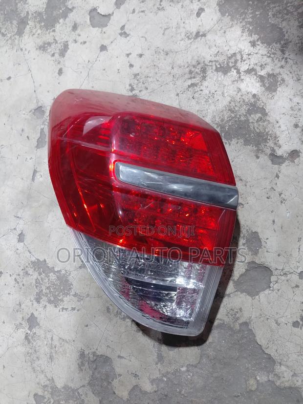 Toyota Vanguard - thumbnail 2
