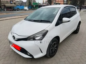 Toyota Vitz 2015 White
