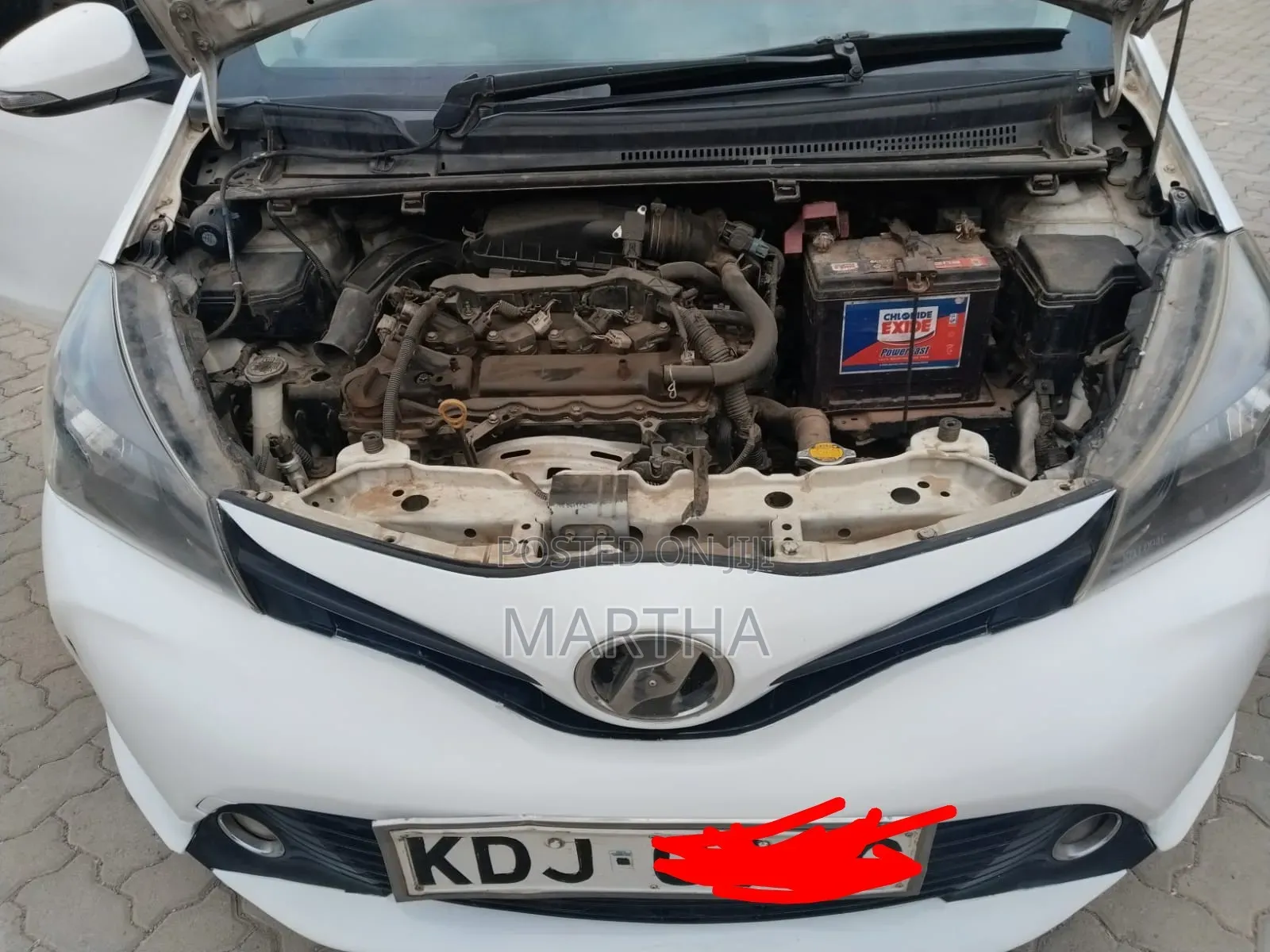 Toyota Vitz 2015 White
